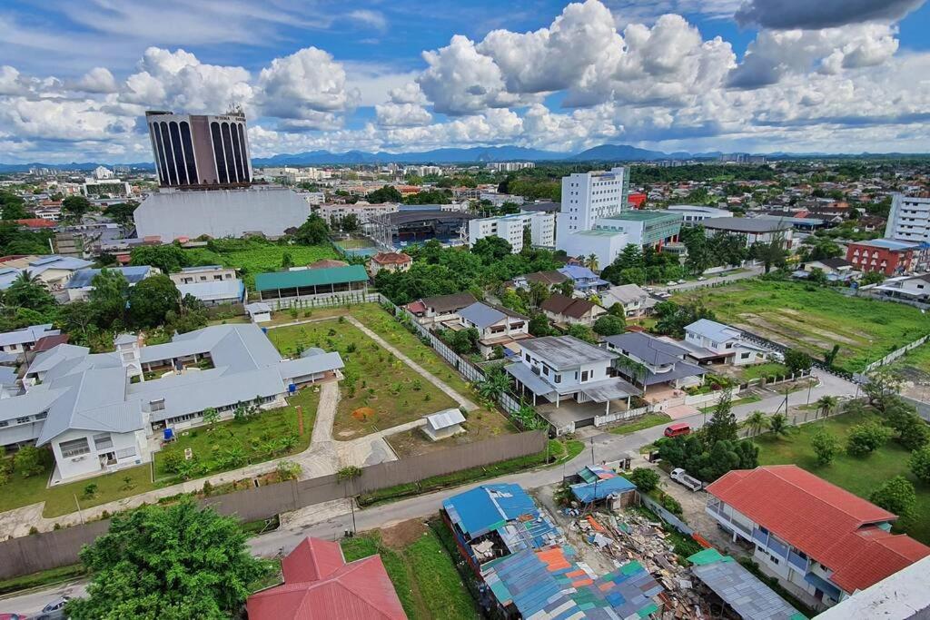 Kozi Square New Sgh Cozy Home Lv5B Kuching Exterior photo